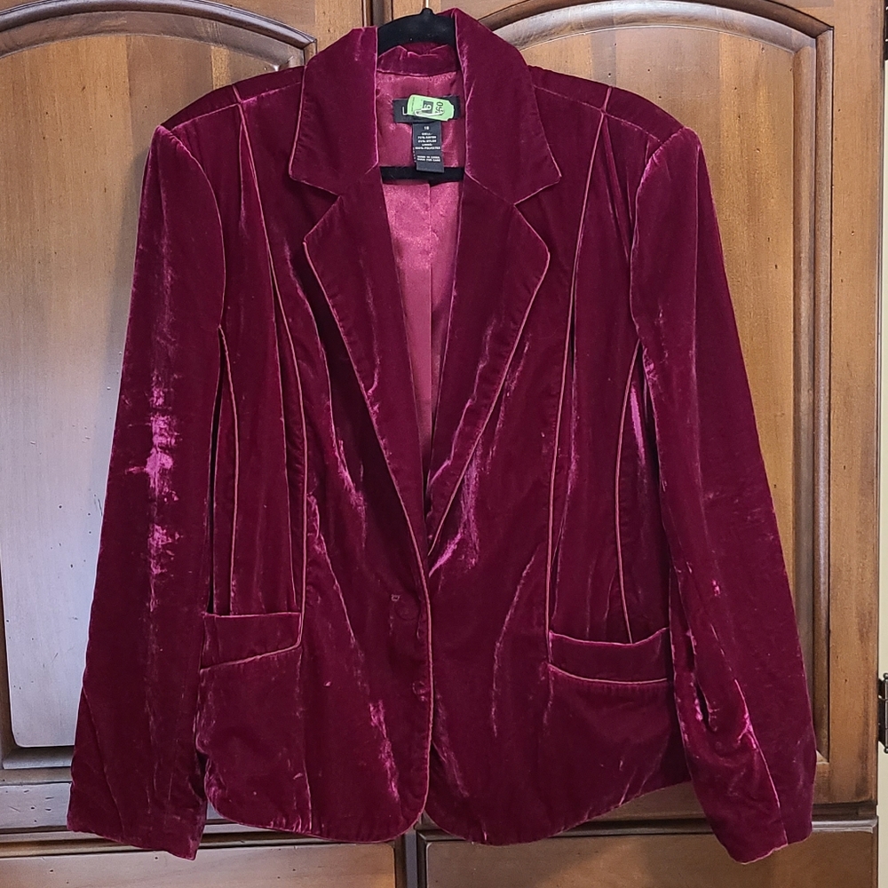 Lane Bryant Burgundy Crushed Velvet Blazer Size 18